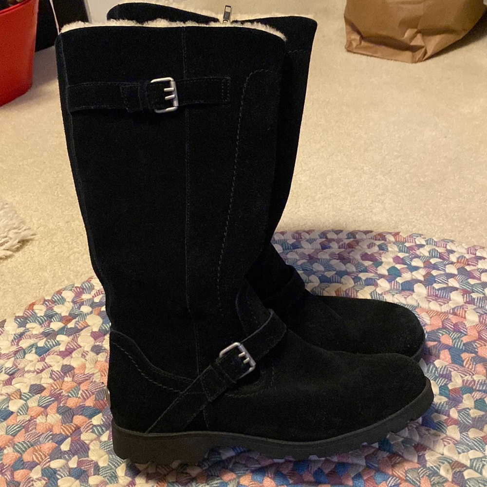 UGG Zipper Black Boots